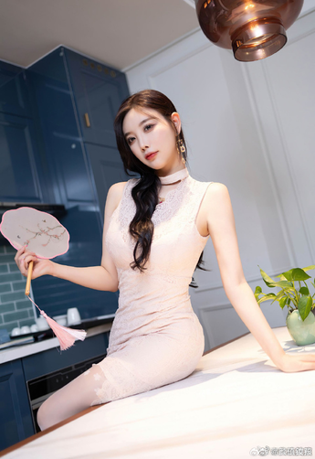 两个小婕子跟我做受个性化推荐界面